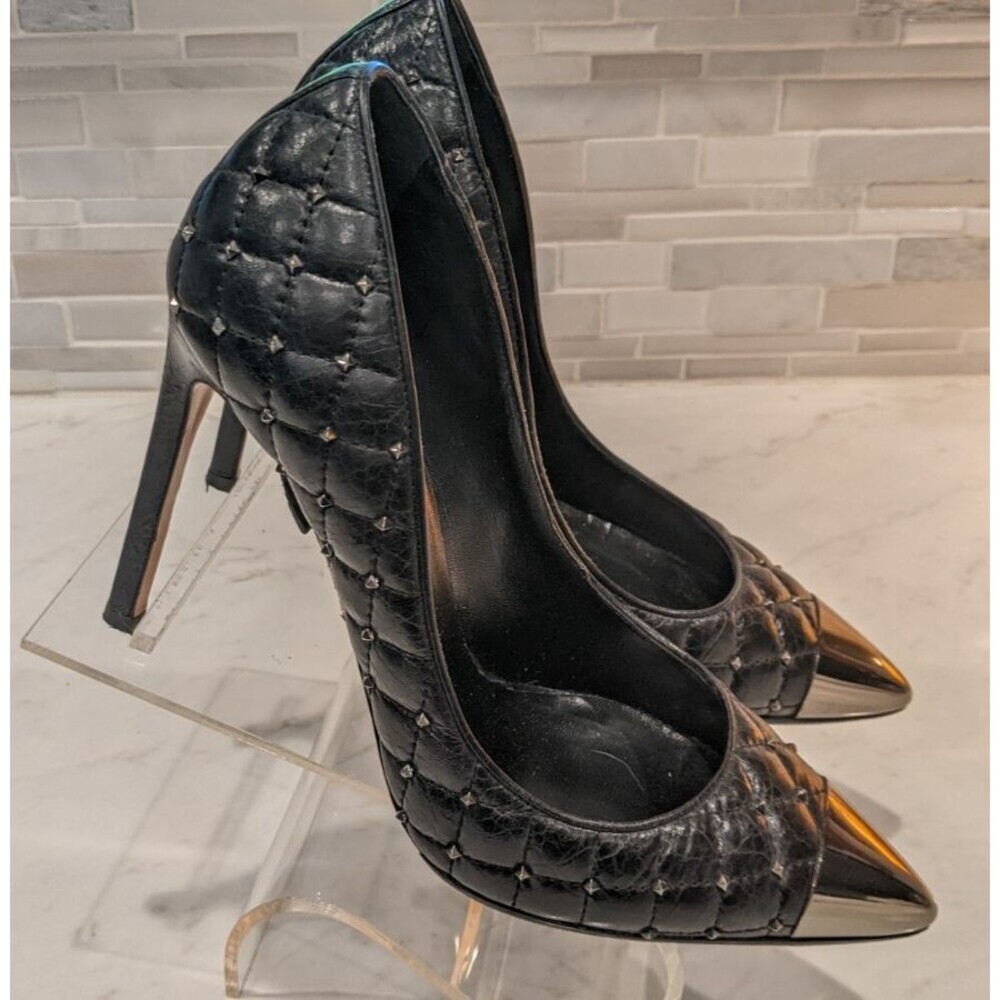 VALENTINO GARAVANI Rockstud Quilted Blk Leather Pumps Studded Metallic Toe 7.5